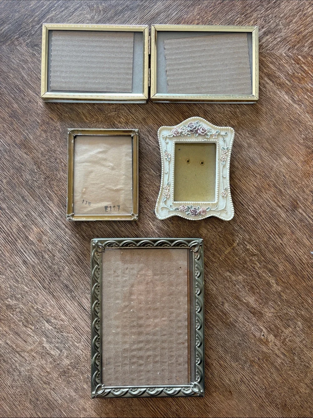Vintage Gold and Cream Decorative Picture Frame Set